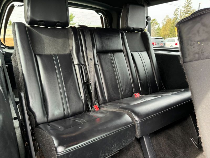 Lincoln Navigator L 2015 price $13,990