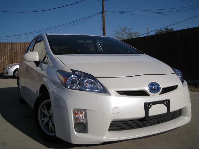 Toyota Prius 2010 price $9,995 Cash