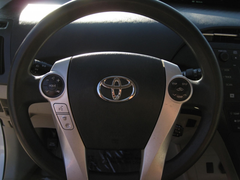 Toyota Prius 2010 price $9,995 Cash