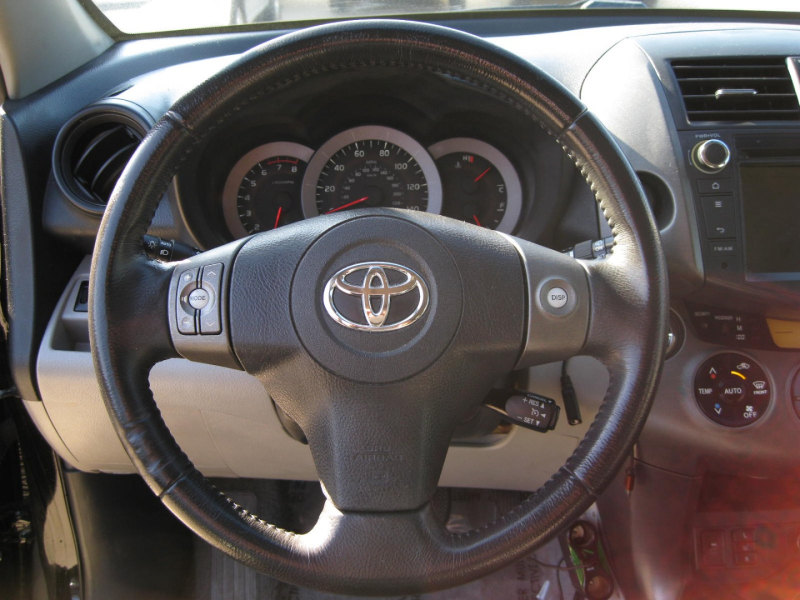 Toyota RAV4 2012 price $10,995 Cash