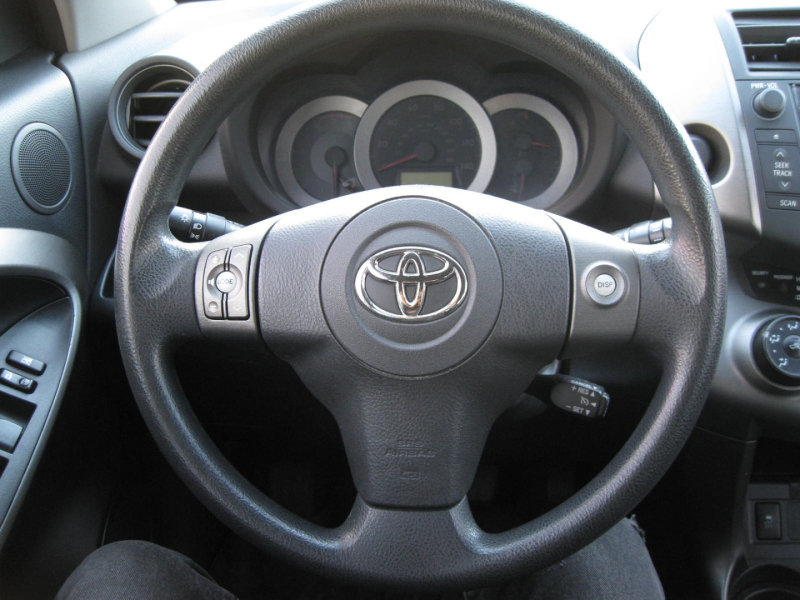 Toyota RAV4 2010 price $4,995 Cash