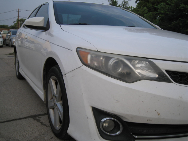 Toyota Camry 2014 price $7,995 Cash