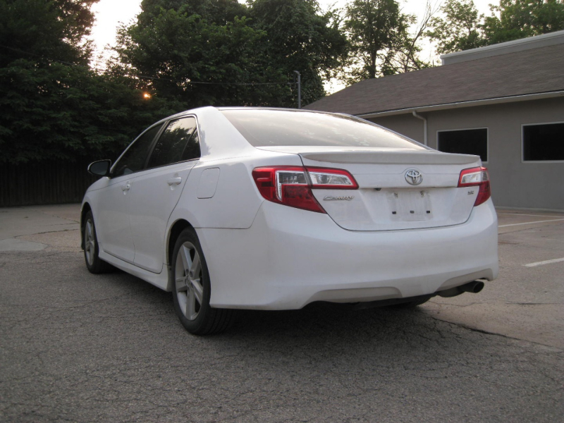 Toyota Camry 2014 price $7,995 Cash