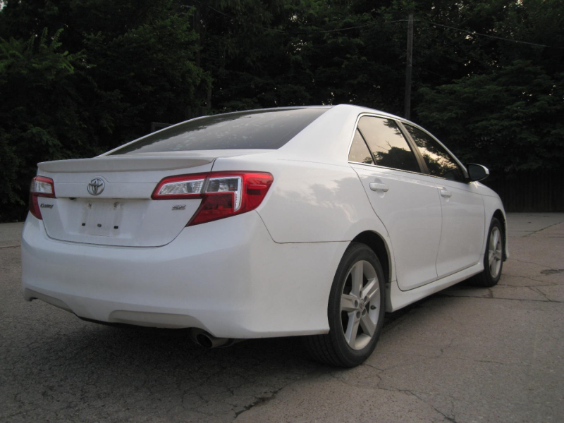 Toyota Camry 2014 price $7,995 Cash