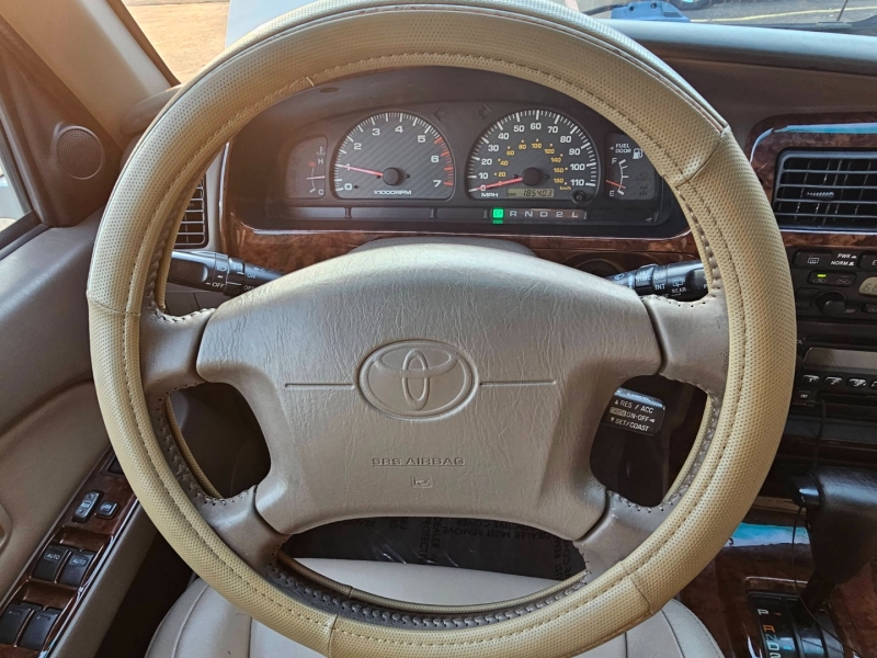 Toyota 4Runner 2000 price $8,999