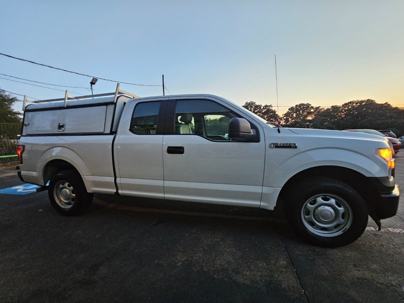 Ford F-150 2017 price $20,999