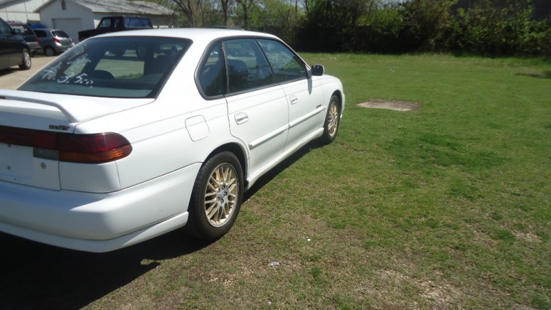 Subaru Legacy Sedan 1999 price $2,900