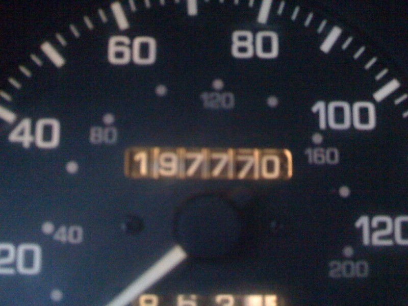 Nissan Maxima 1996 price $2,800