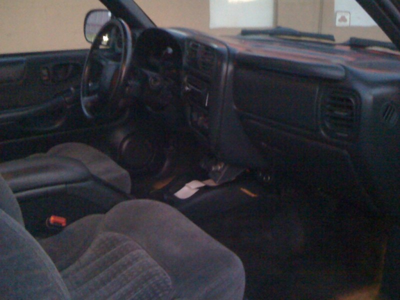 Chevrolet Blazer 2000 price $2,900