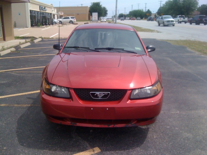 Ford Mustang 2003 price $3,200