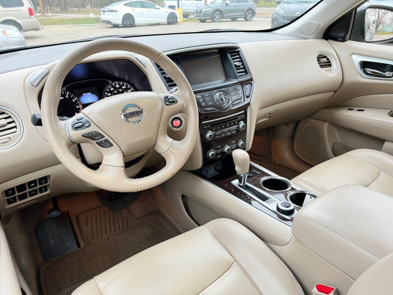 Nissan Pathfinder 2015 price $9,595