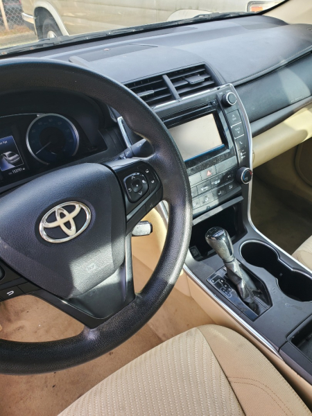 Toyota Camry 2015 price $9,500