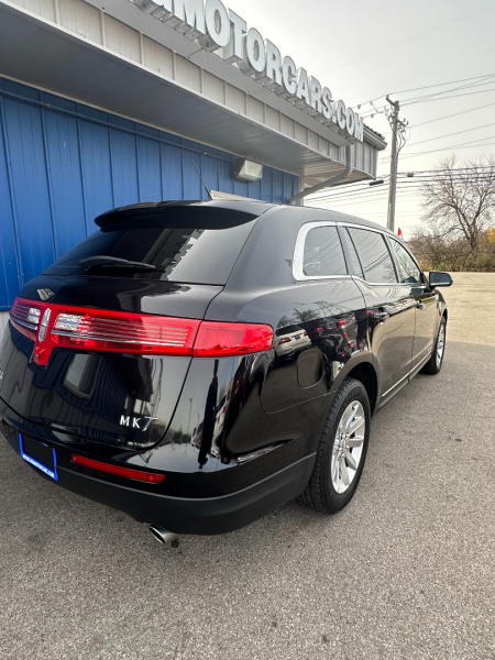 Lincoln MKT 2019 price $17,998