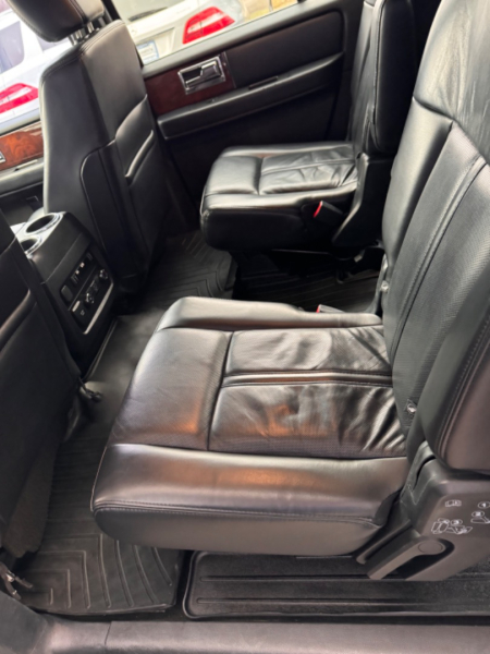 Lincoln Navigator L 2017 price $18,998