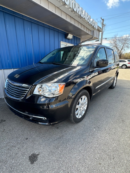 Chrysler Town & Country 2014 price $8,998