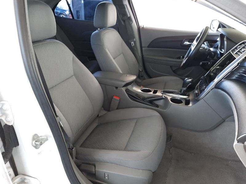 Chevrolet Malibu 2015 price $8,977