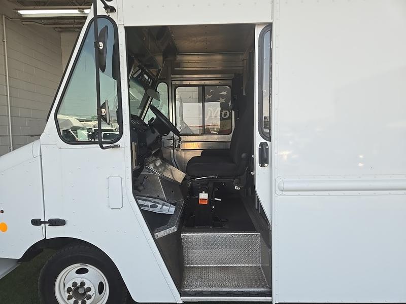 Ford E350 Step Van 2014 price $36,977