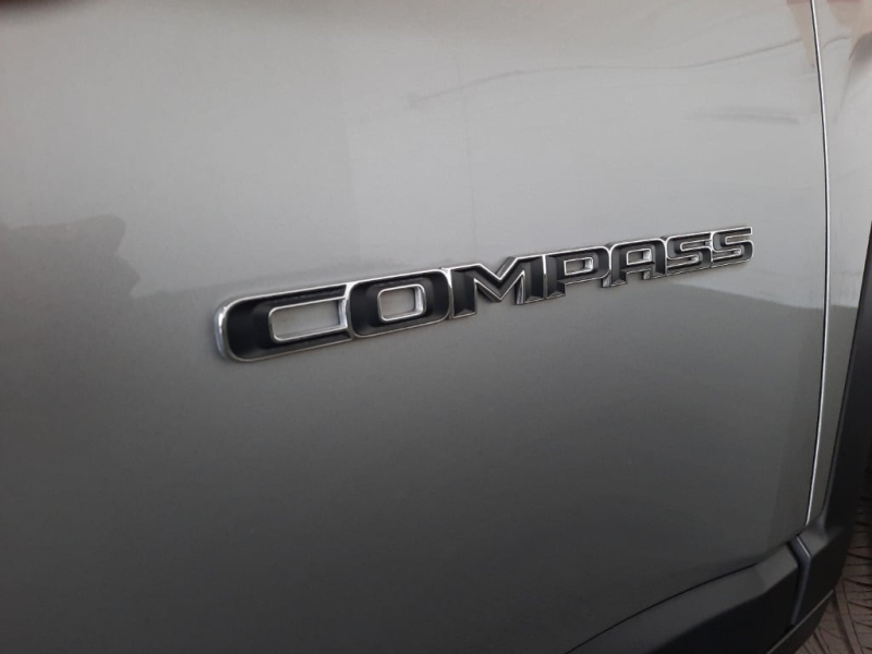 Jeep Compass 2018 price $14,177