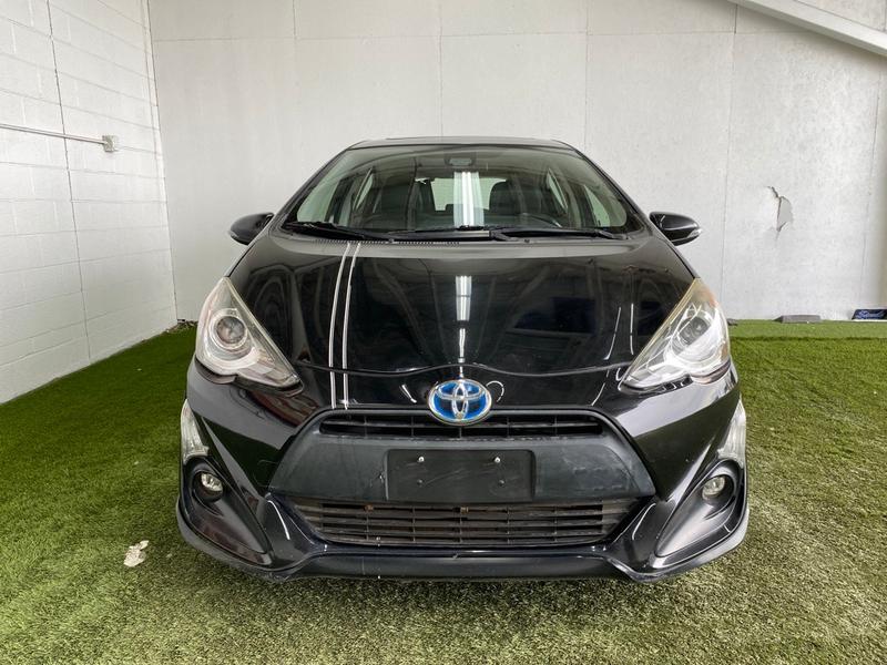 Toyota Prius c 2017 price $15,377