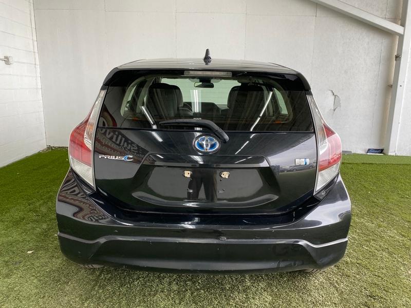 Toyota Prius c 2017 price $15,377
