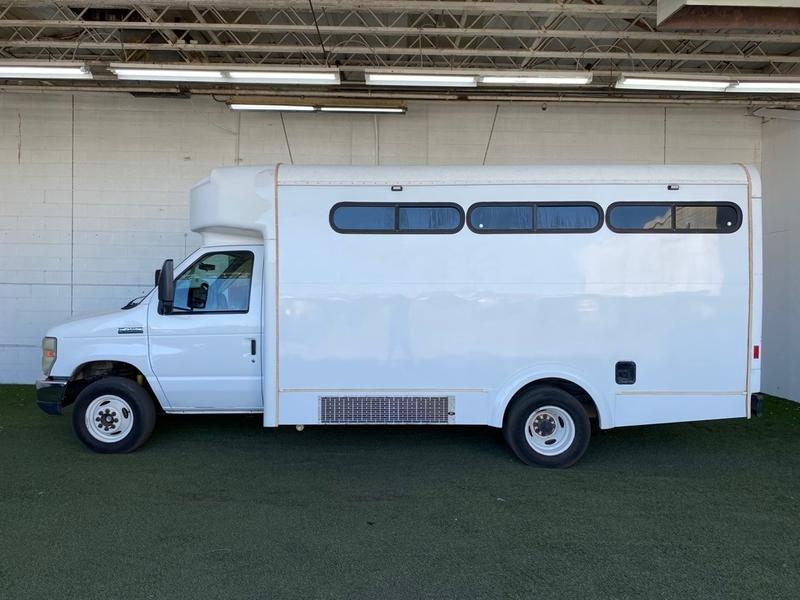 Ford E-450 Cutaway 2012 price $22,677