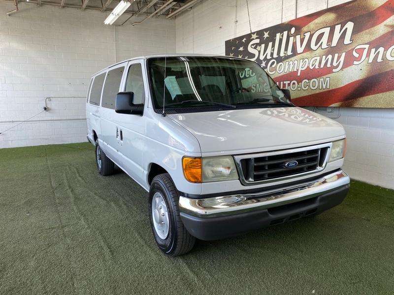 Ford E-350 Super Duty 2006 price $12,277