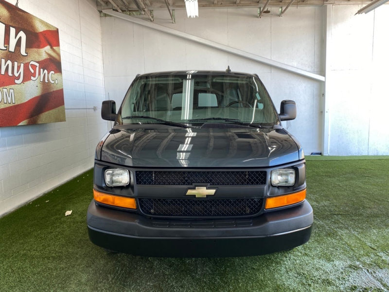 Chevrolet Express 3500 2017 price $24,228