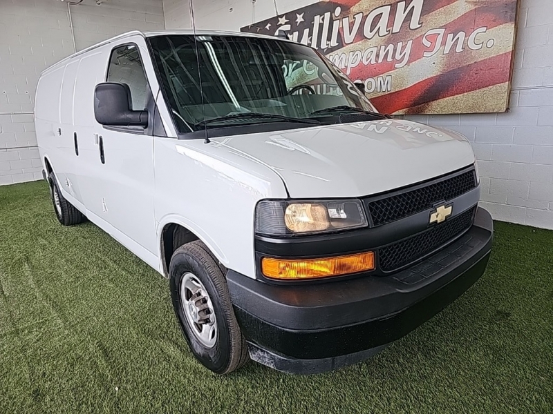 Chevrolet Express 2500 2022 price $33,928