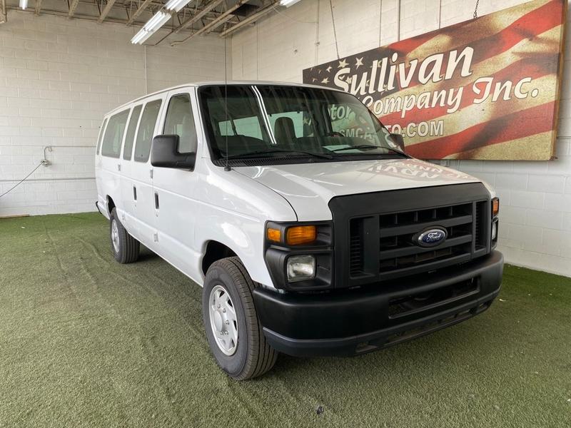 Ford E-350 Super Duty 2011 price $23,277