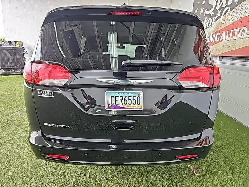 Chrysler Pacifica 2018 price $21,877