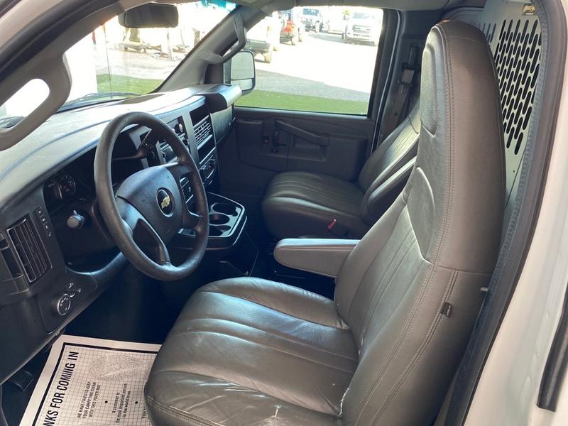 Chevrolet Express 2500 2018 price $21,318