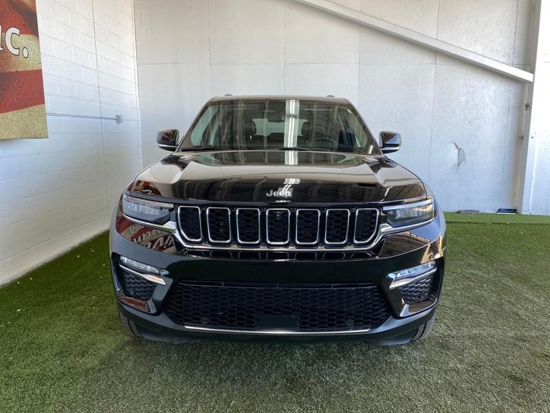 Jeep Grand Cherokee 2023 price Call for Pricing.