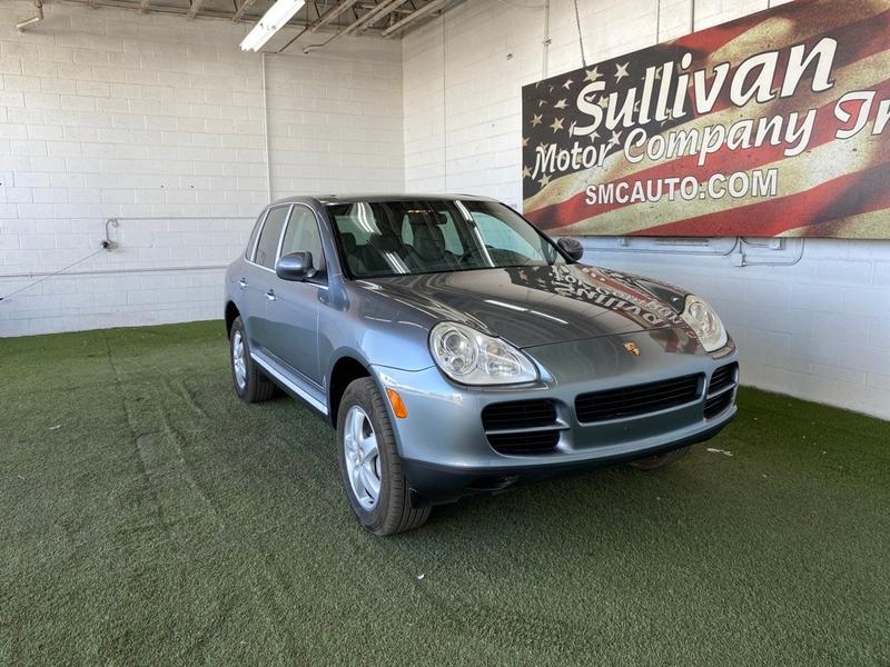 Porsche Cayenne 2004 price $9,678