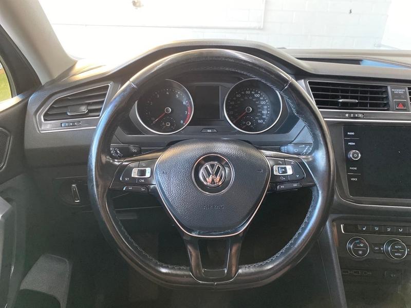 Volkswagen Tiguan 2018 price $18,408