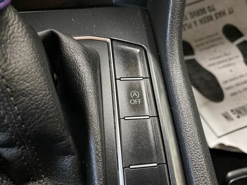 Volkswagen Tiguan 2018 price $17,477