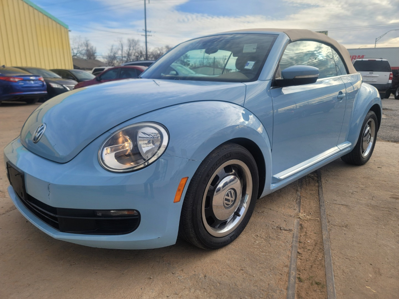Volkswagen Beetle Convertible 2013 price $13,400