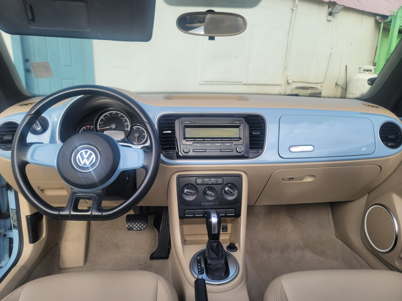Volkswagen Beetle Convertible 2013 price $14,000