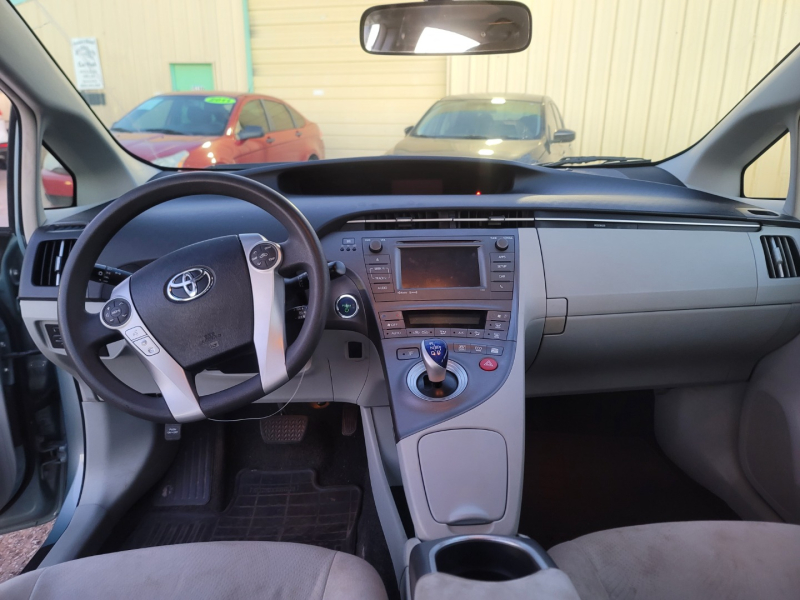 Toyota Prius 2014 price $13,000