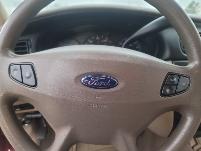 Ford Taurus 2002 price $4,000