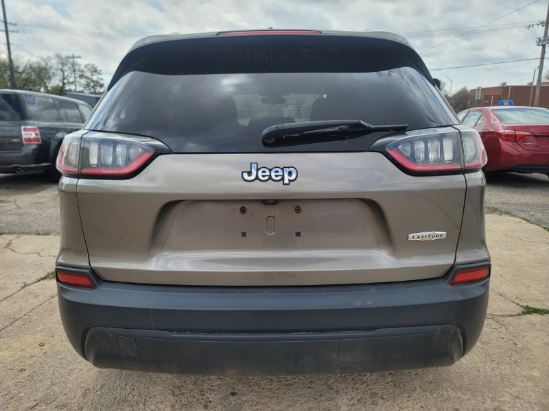 Jeep Cherokee 2019 price $13,500