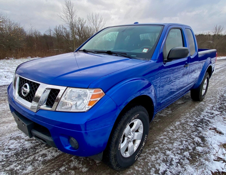 Nissan Frontier 2013 price $9,995