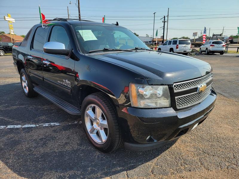 CHEVROLET AVALANCHE 2011 price Call for Pricing.
