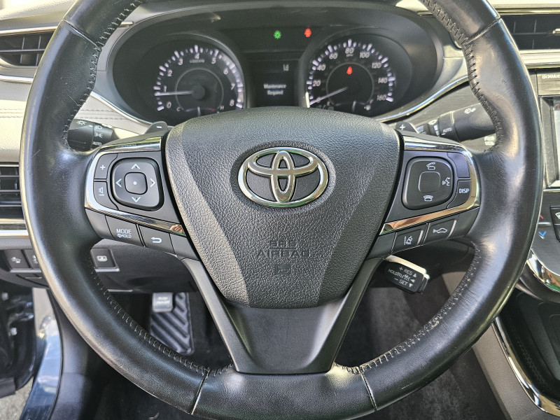 Toyota Avalon 2017 price $14,800