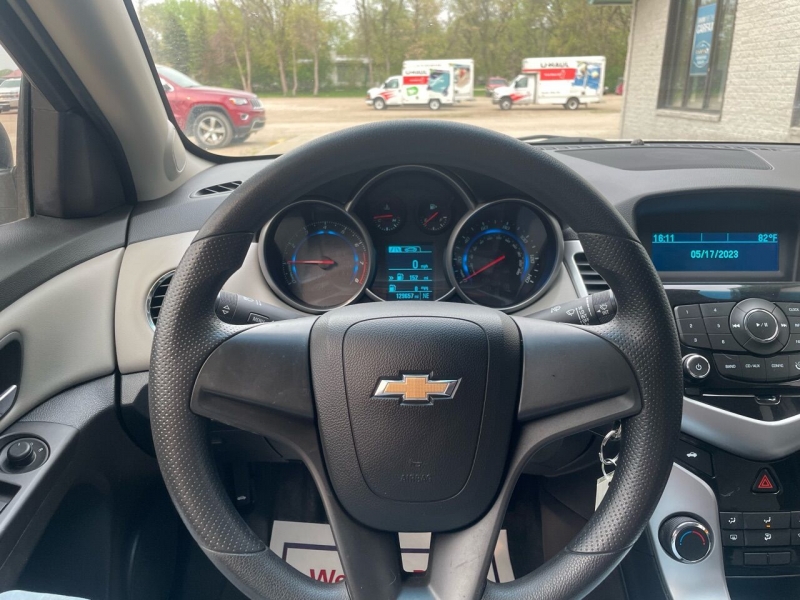 Chevrolet Cruze 2015 price $6,990