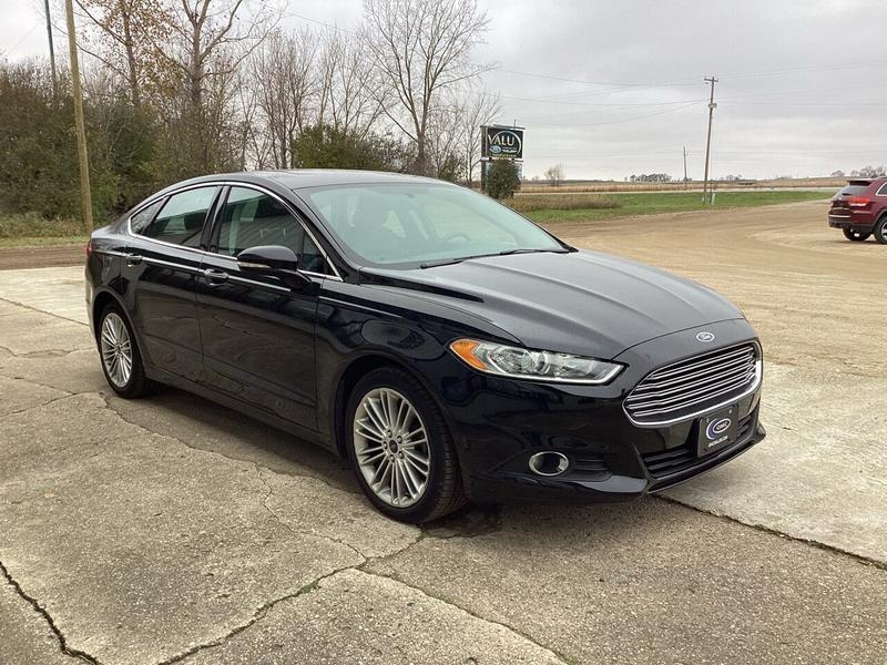Ford Fusion 2016 price $10,990