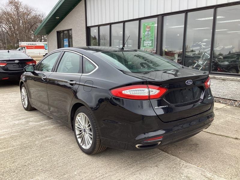 Ford Fusion 2016 price $10,990