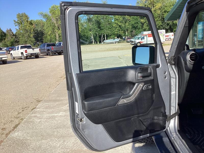 Jeep Wrangler Unlimited 2013 price $14,990
