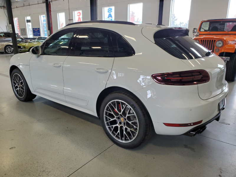 Porsche Macan 2017 price $62,995