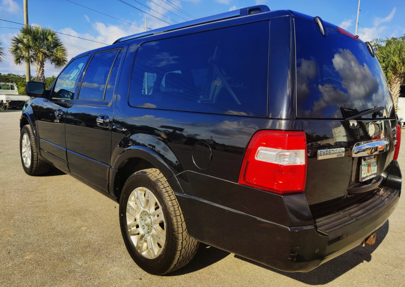 Ford Expedition Max 2011 price $7,999