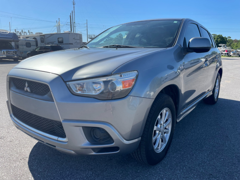 Mitsubishi Outlander Sport 2011 price $3,999